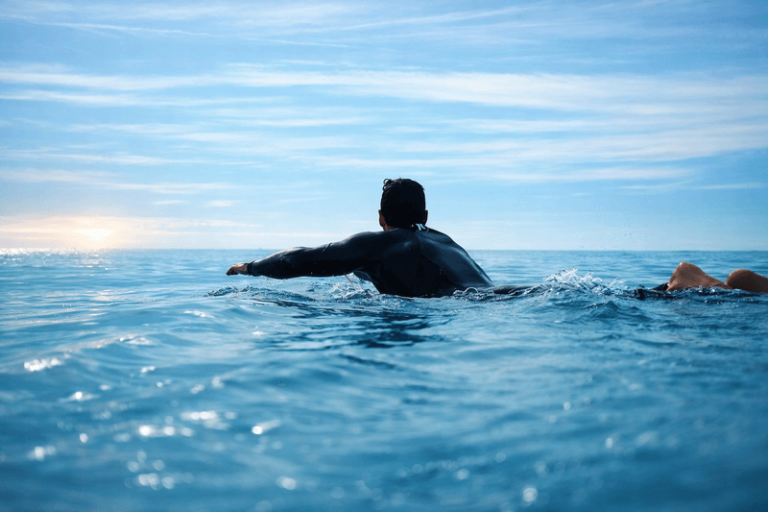 10 Essential Surf Tips for Complete Beginners